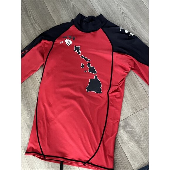Volcom Men's Rashguard Shirt Size Large Red Black Surf Long Sleeves - Picture 3 of 5